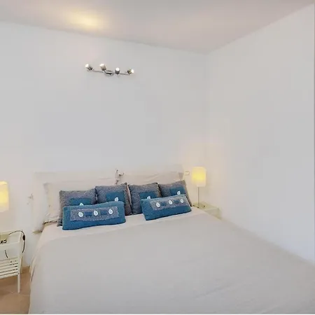Beautiful In Pitelli -sp- With Kitchen * La Spezia