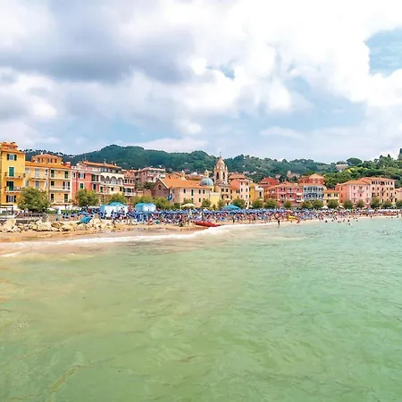 Beautiful In Pitelli -sp- With Kitchen Apartment La Spezia